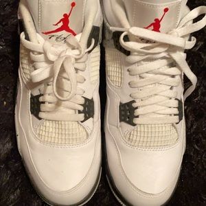 Air Jordan 4 like new